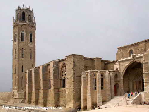VISTA SURESTE DEL ACCESO, CAPILLA DE JESS, CLAUSTRO Y CAMPANARIO